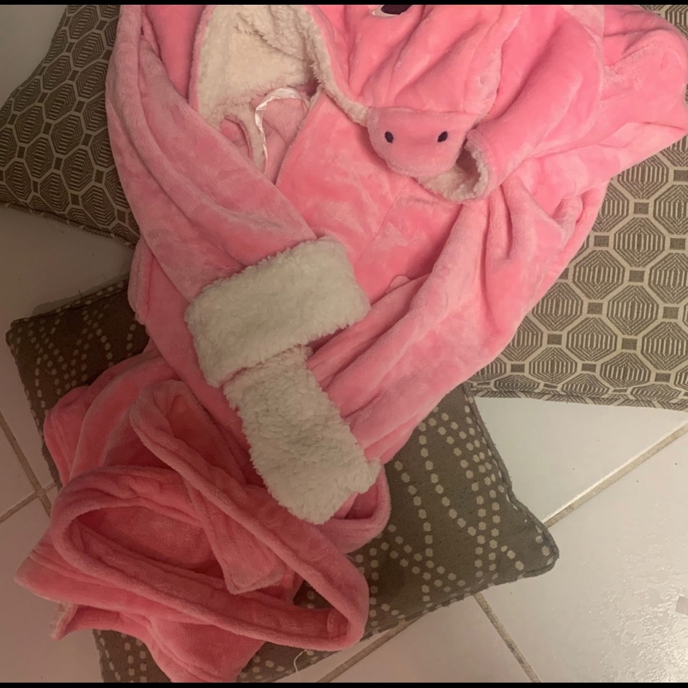 Robes - Picture 3 of 13